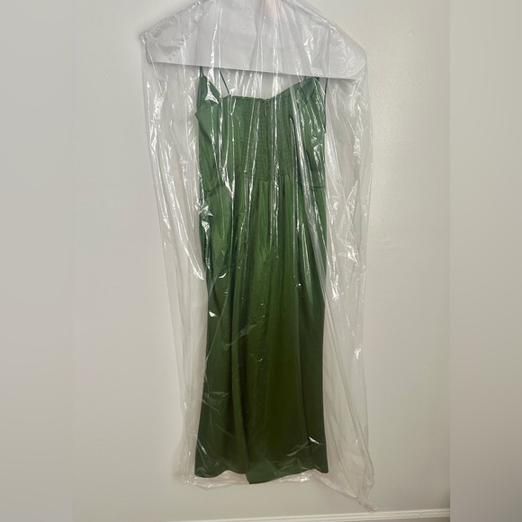 reformation marguerite silk midi dress in palm green | size 10 - Picture 6 of 9